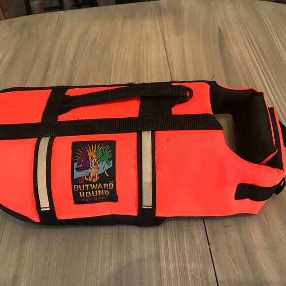 Outward Hound Pet Flotation Vest Pet Saver Lifejacket - Picture 3 of 7